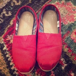 Red toms
